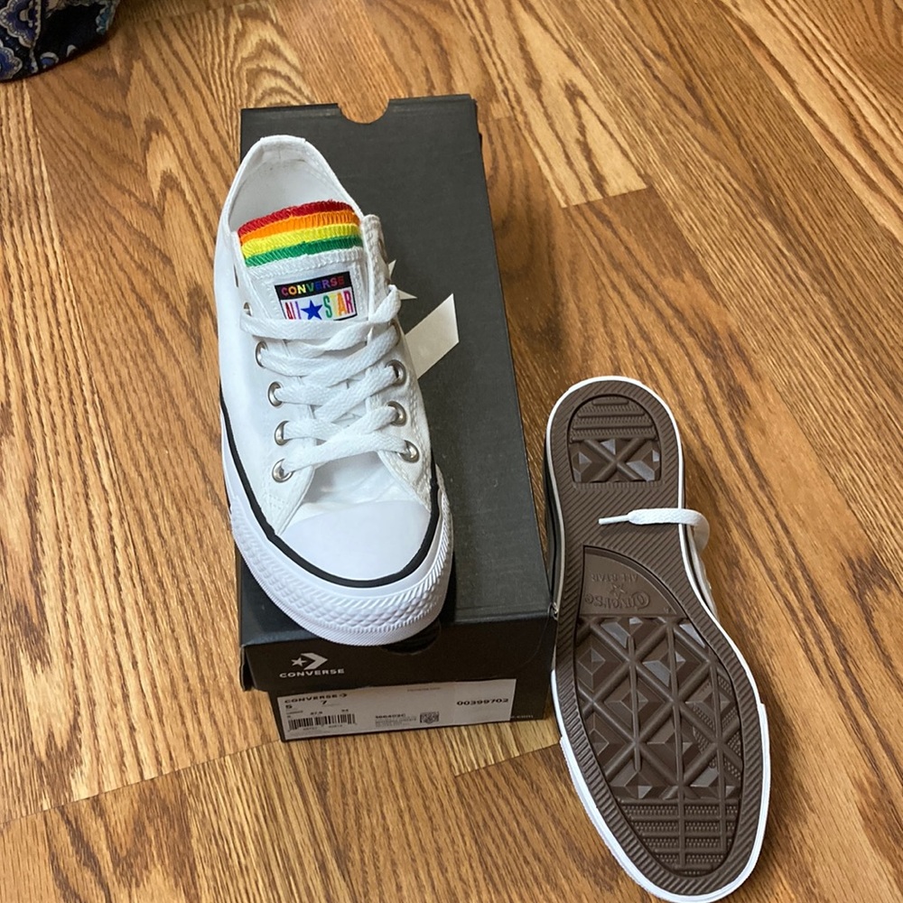Rainbow tongue converse